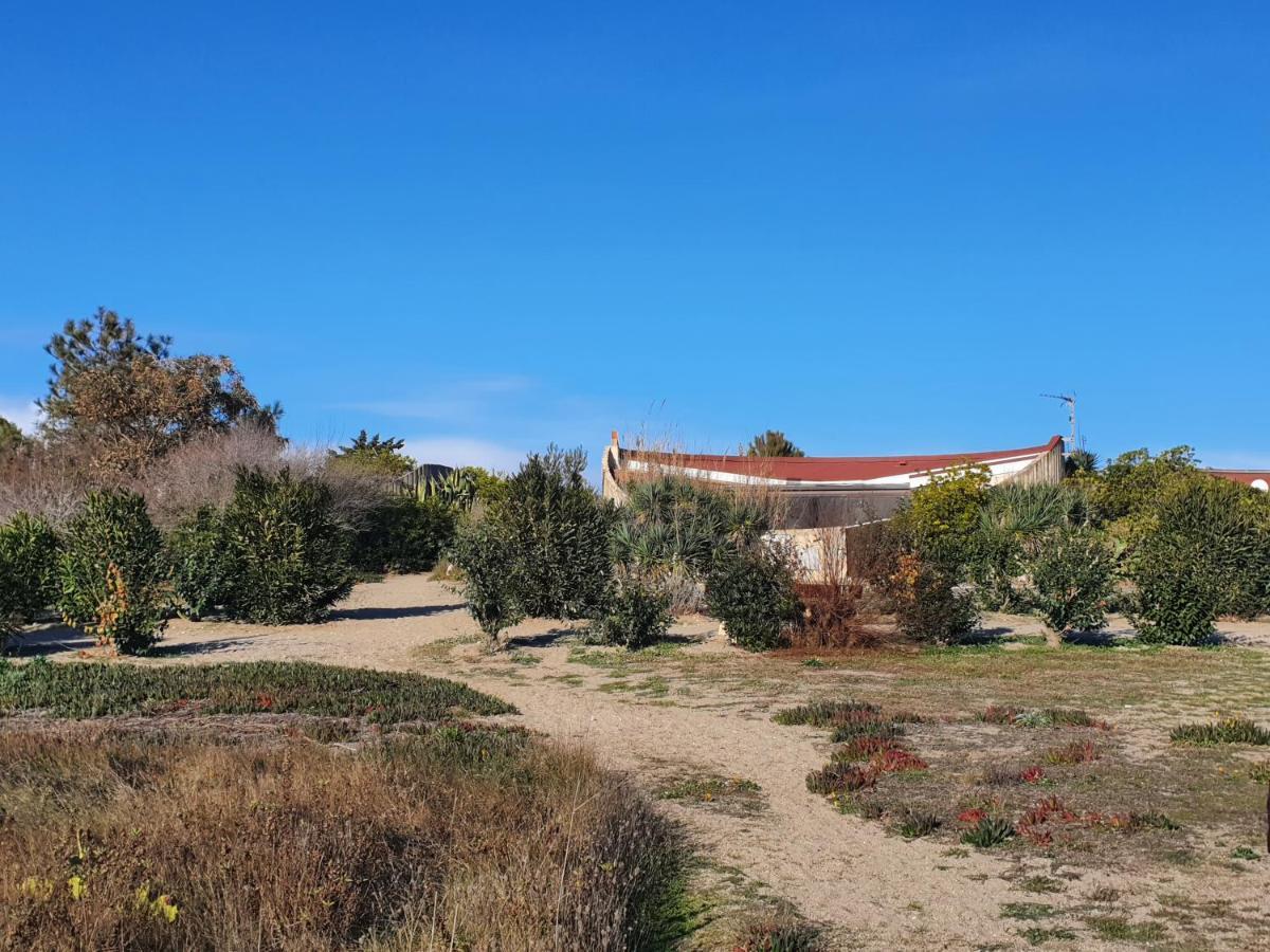 Maison Ronde Atypique Et Unique Torreilles Buitenkant foto